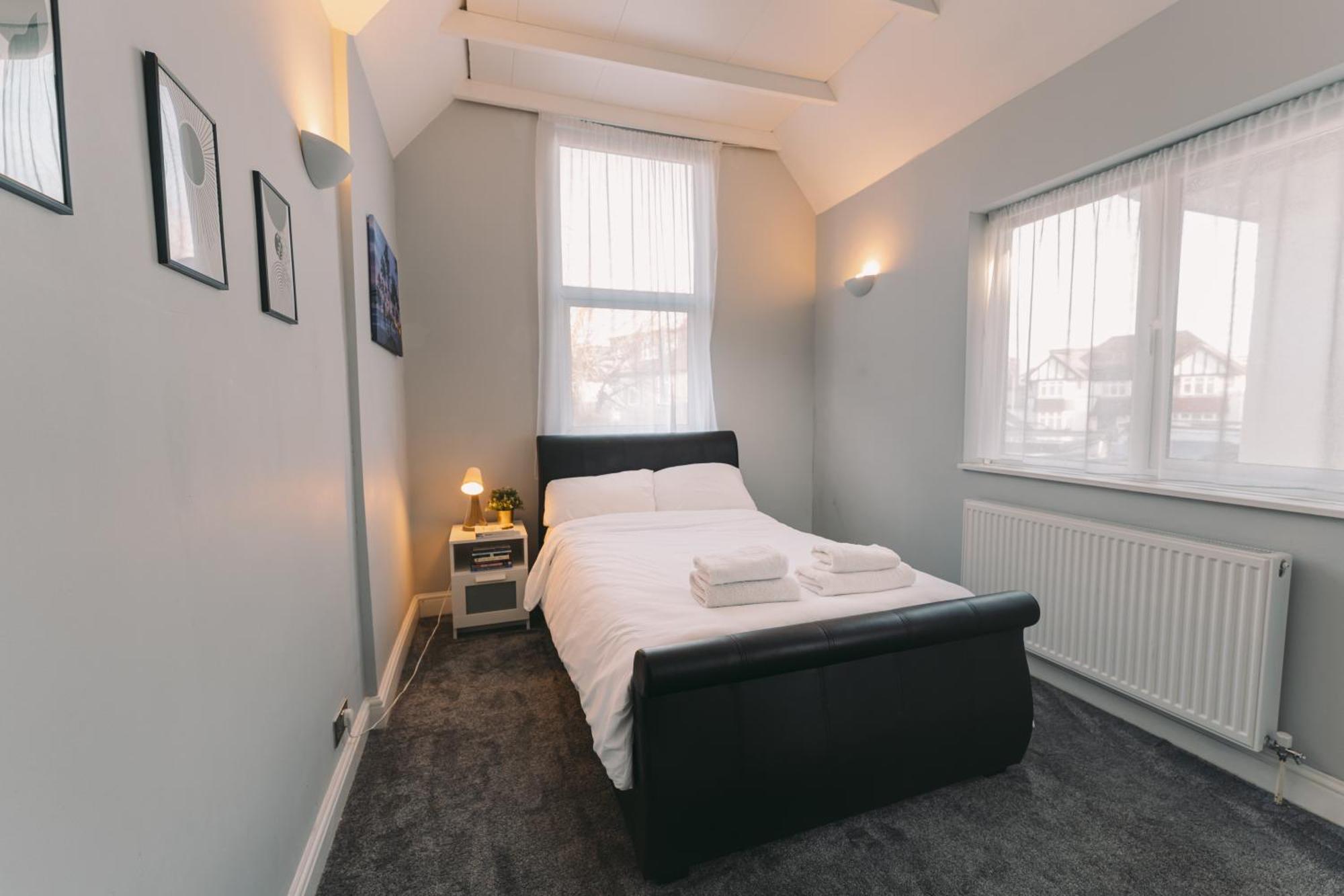 Appartement Modern Flat By The Underground. à Londres Extérieur photo