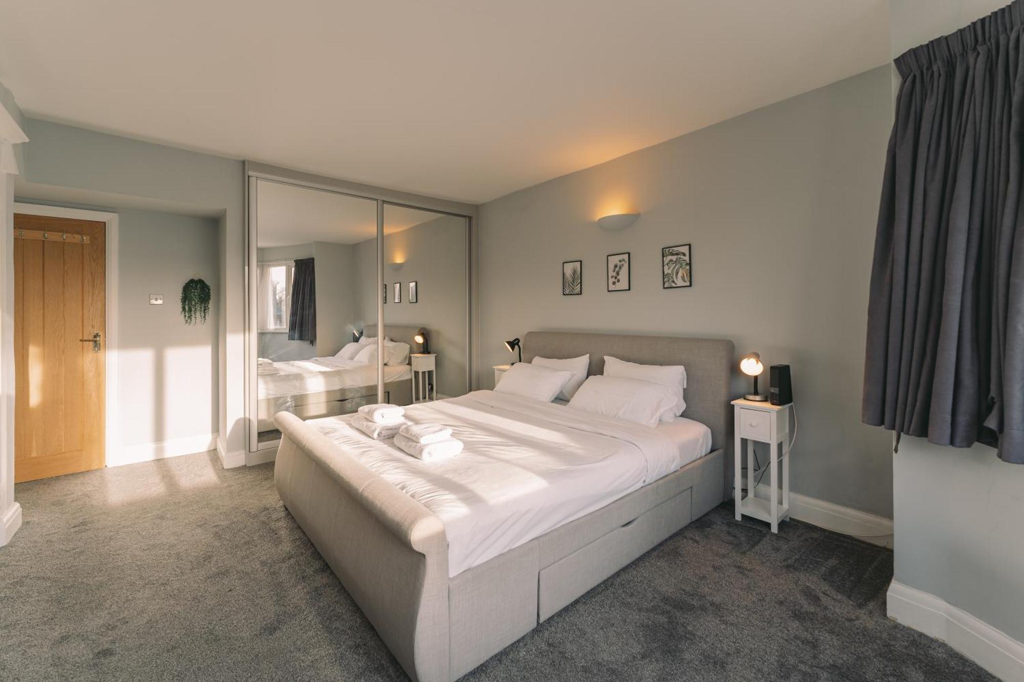 Appartement Modern Flat By The Underground. à Londres Extérieur photo